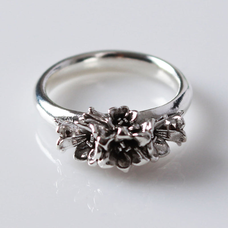 lily ring
