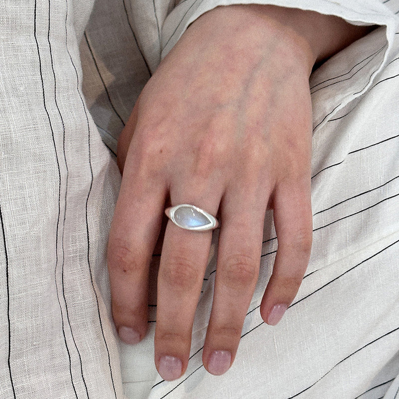 ウォーター ドロップ リング(ジェムストーン) / water drop ring (Gemstone)