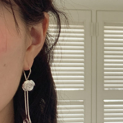 DOUBLE FLOWER DROP EARRING
