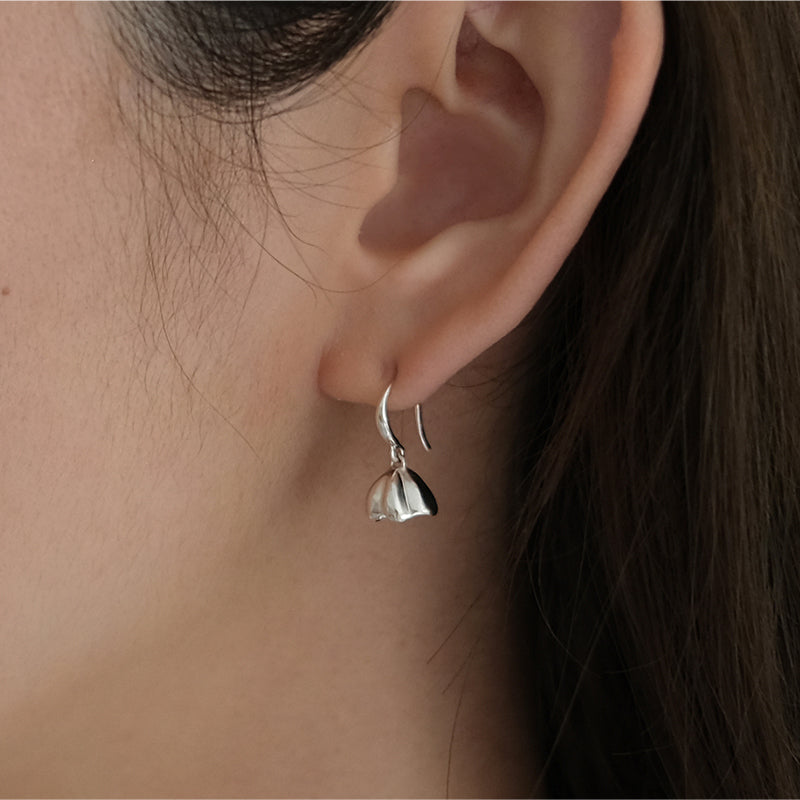 Drop popcorn flower earring