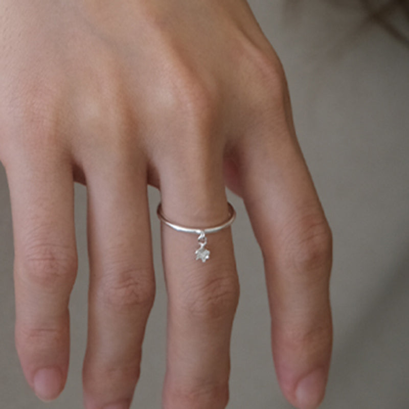 Popcorn flower drop ring