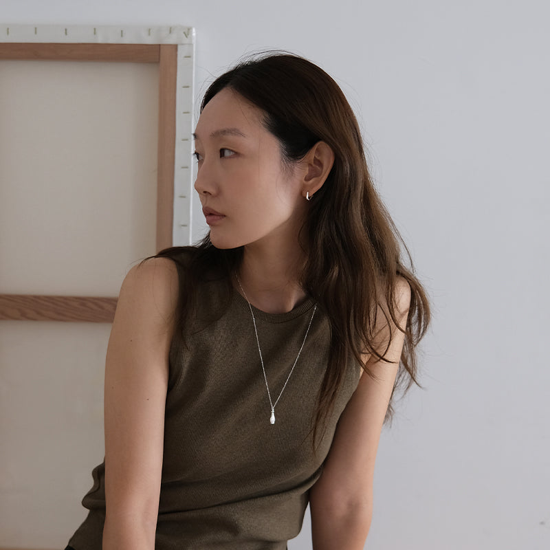 Piccola line earring