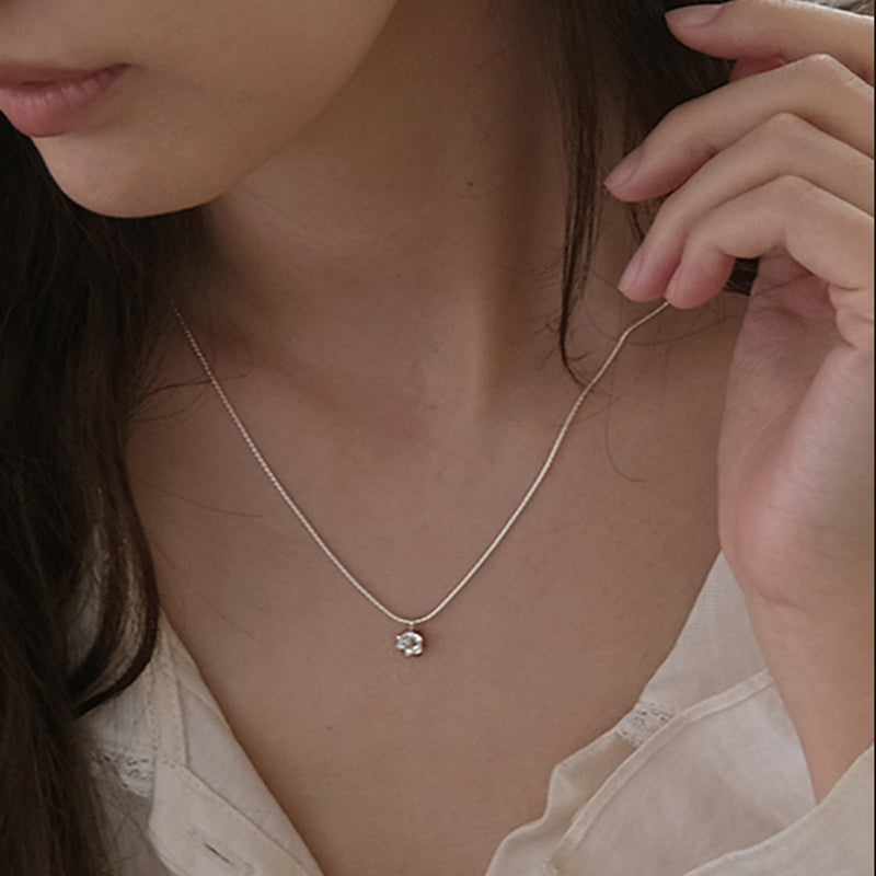 Popcorn flower S necklace