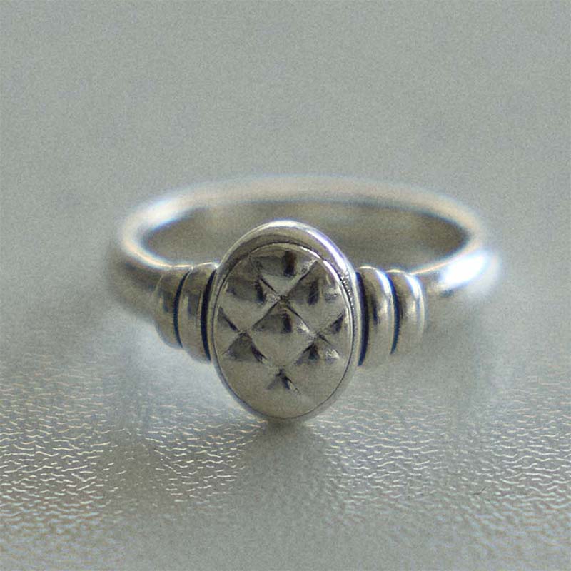 oval cushion ring