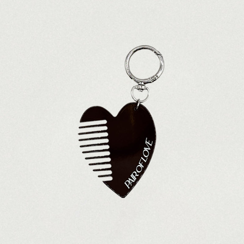 VALENTINE HEART BRUSH KEYRING (BROWN)