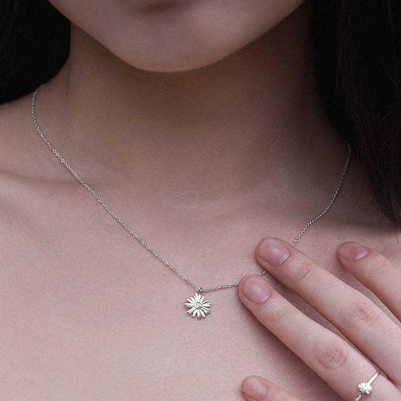 Serene Floret Pendant