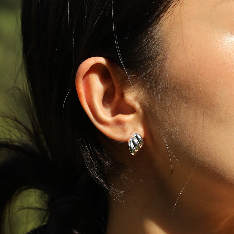 Ripple earring