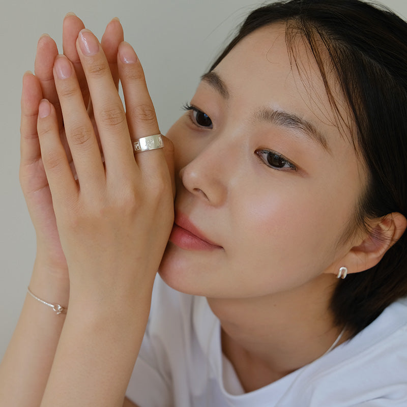 Bold Olive Drawing Ring