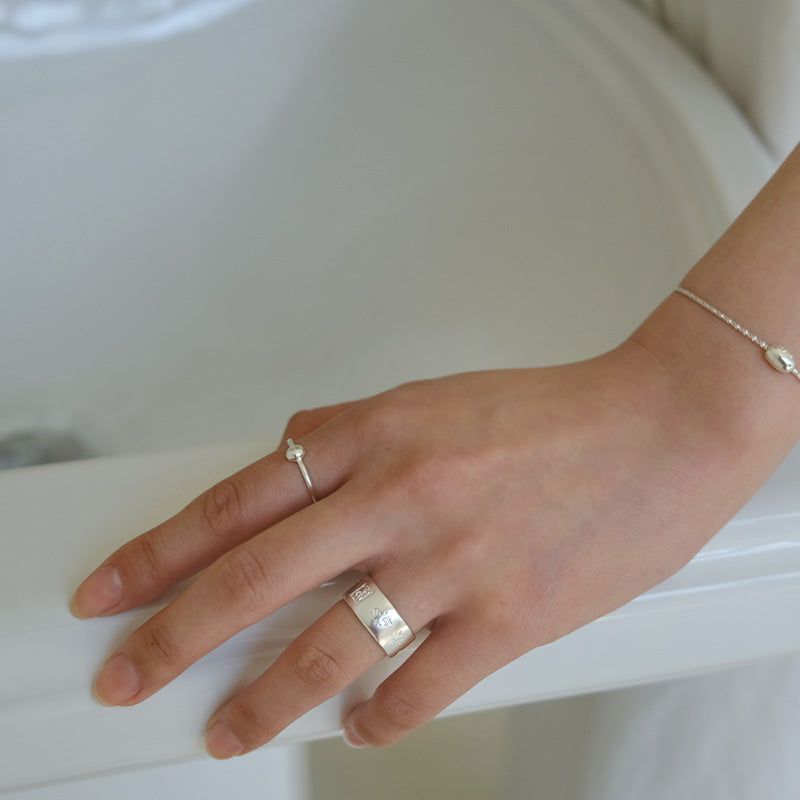 Bold Olive Drawing Ring