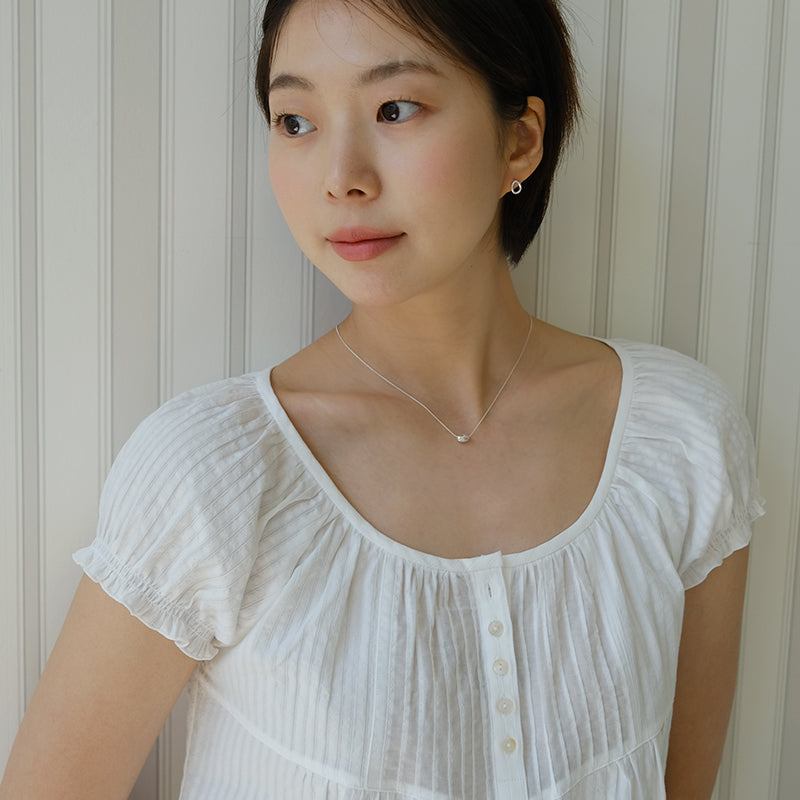 O. Drawing Ball Necklace