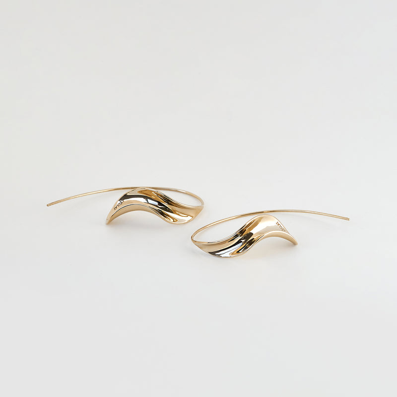 モアレ リニア ピアス / MOIRE LINEAR EARRINGS