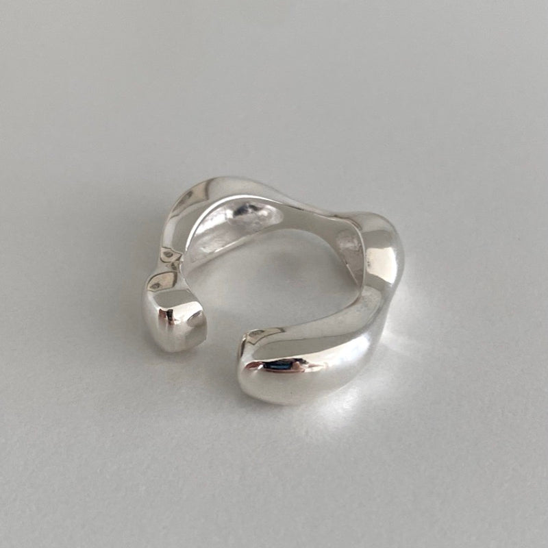Bold wave ring