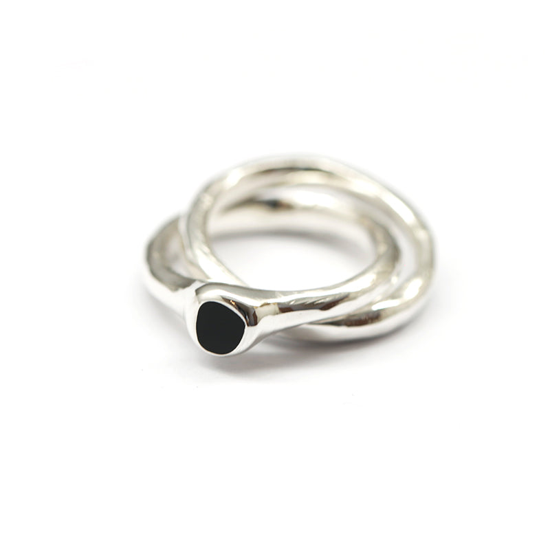 NOIR シルバー ノット ジェムストーン リング:オニキス / NOIR SILVER KNOT GEMSTONE RING - ONYX