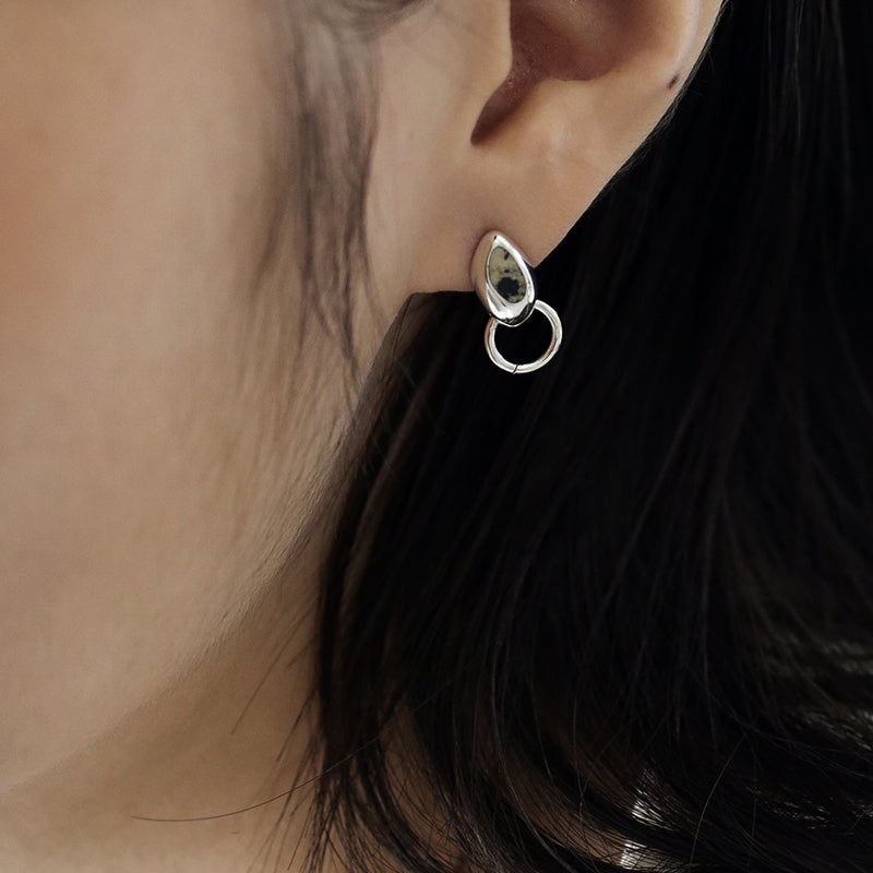 NOIR シルバー ジェムストーン ピアス:ダルメシアン / NOIR SILVER GEMSTONE EARRINGS - DALMATIAN