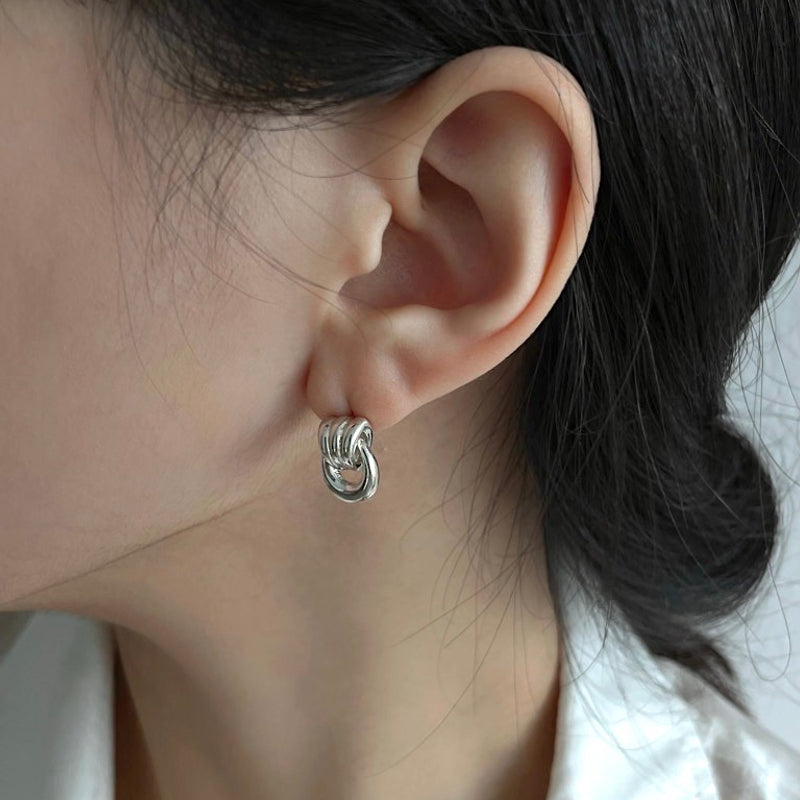 Retro hoop earring
