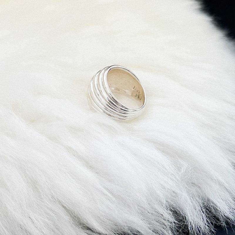 FOL (フル オブ ラブ) / FOL (Full of Love)