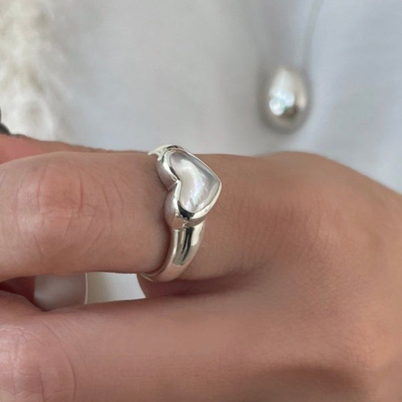 Heart mother of pearl ring