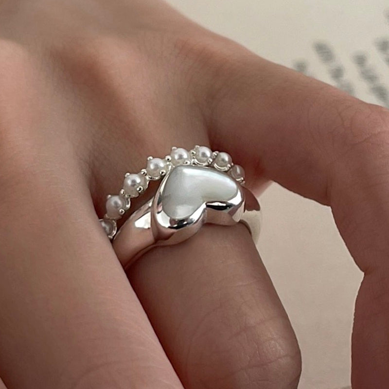 Heart mother of pearl ring