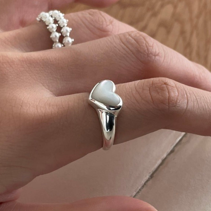Heart mother of pearl ring