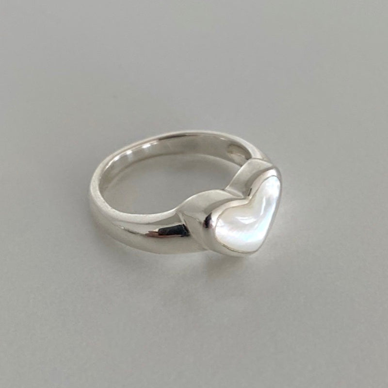 Heart mother of pearl ring