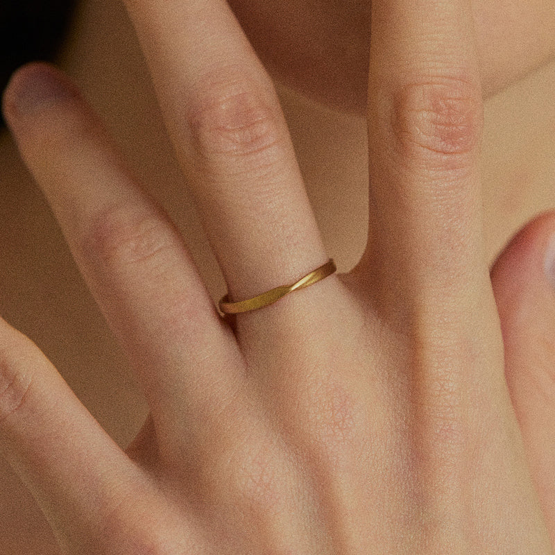 K14 Eternity Ring (2 sizes) / 14K Eternity Ring (2 Size)