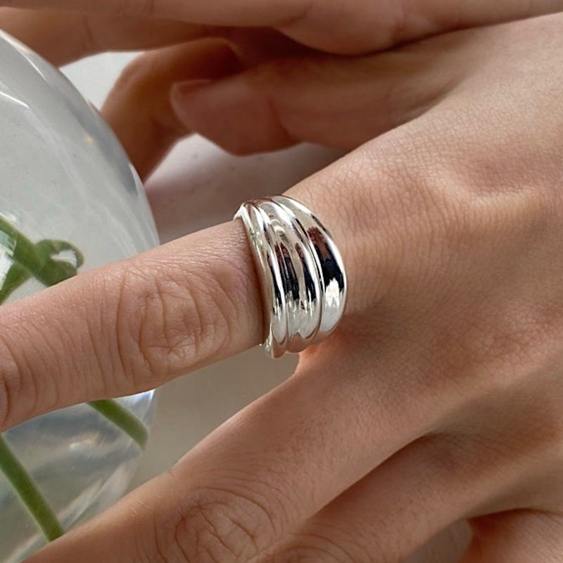 Triple line ring Triple bold ring