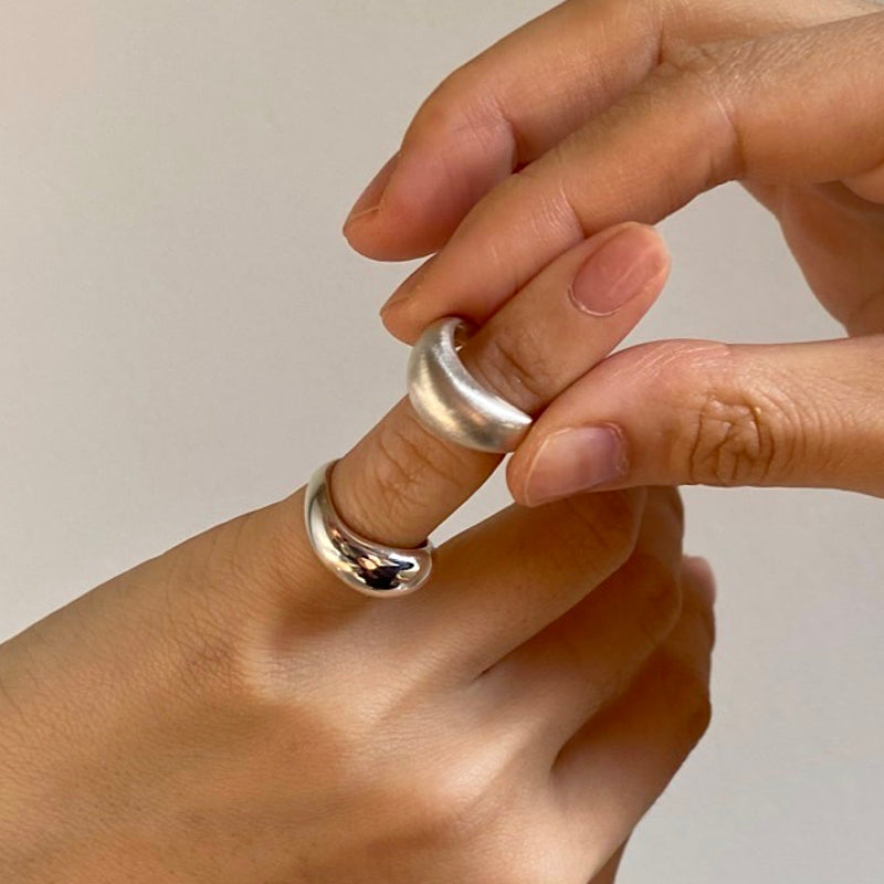 Wavy ring