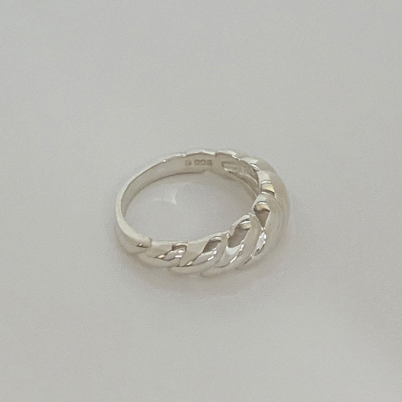 Croa Ring