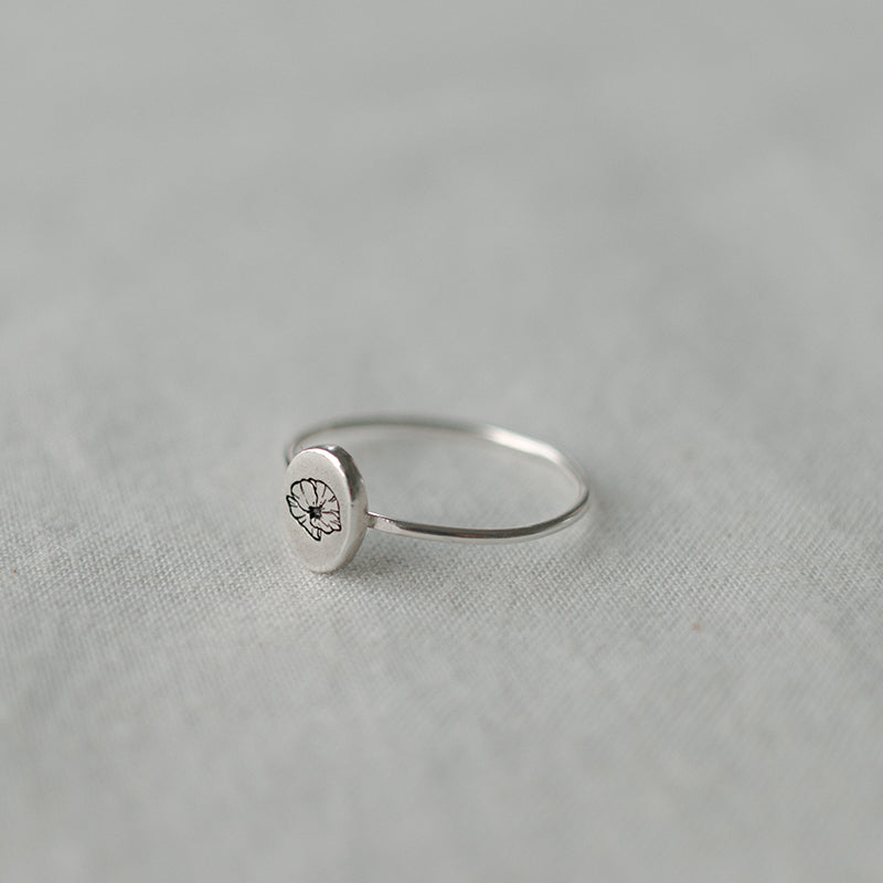 Piccola poppy ring