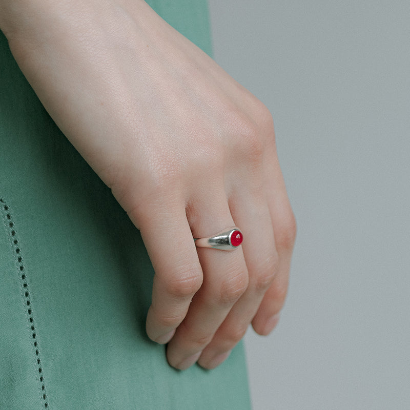 Sole ring _ red gemstone (cherry stone)