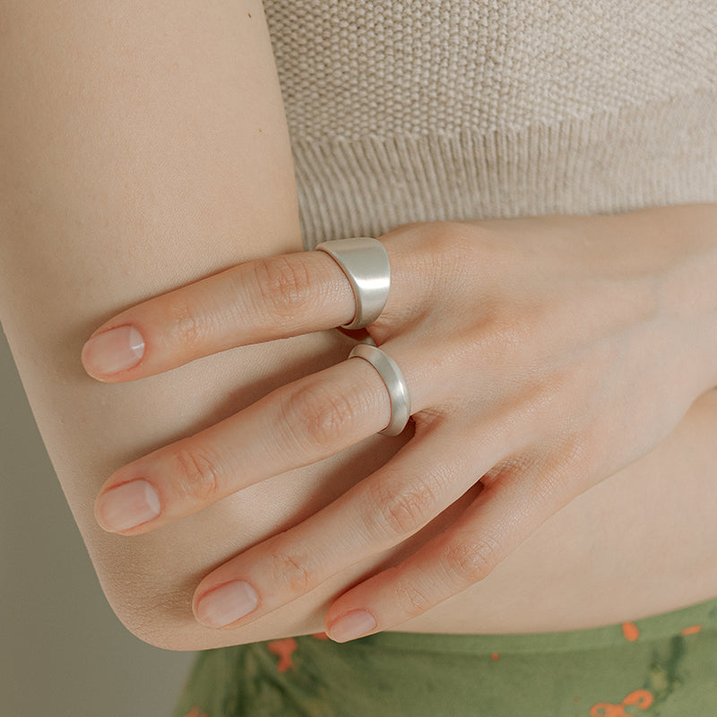 Elegante matte ring