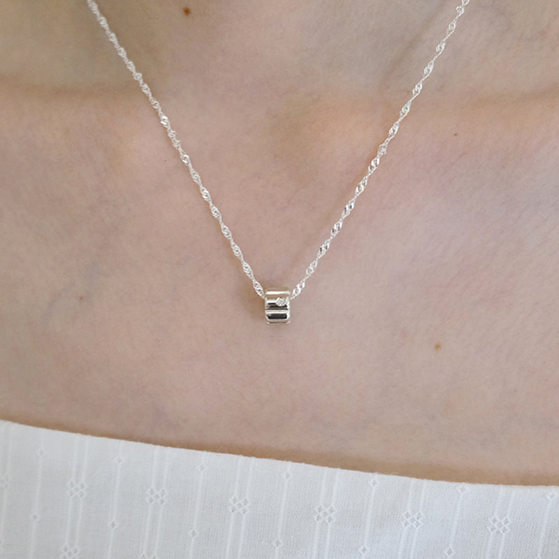 flush marshmallow pendant