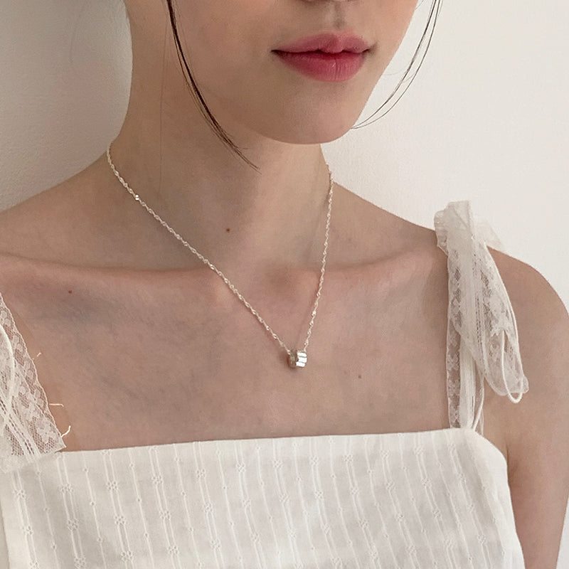 flush marshmallow pendant