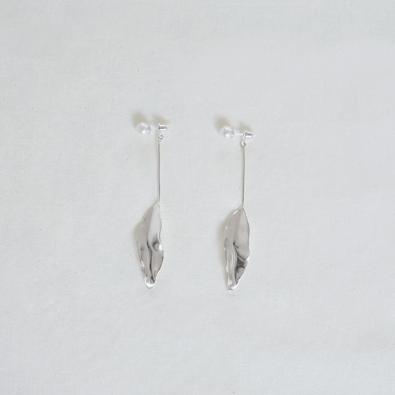 Elegante leaf earring