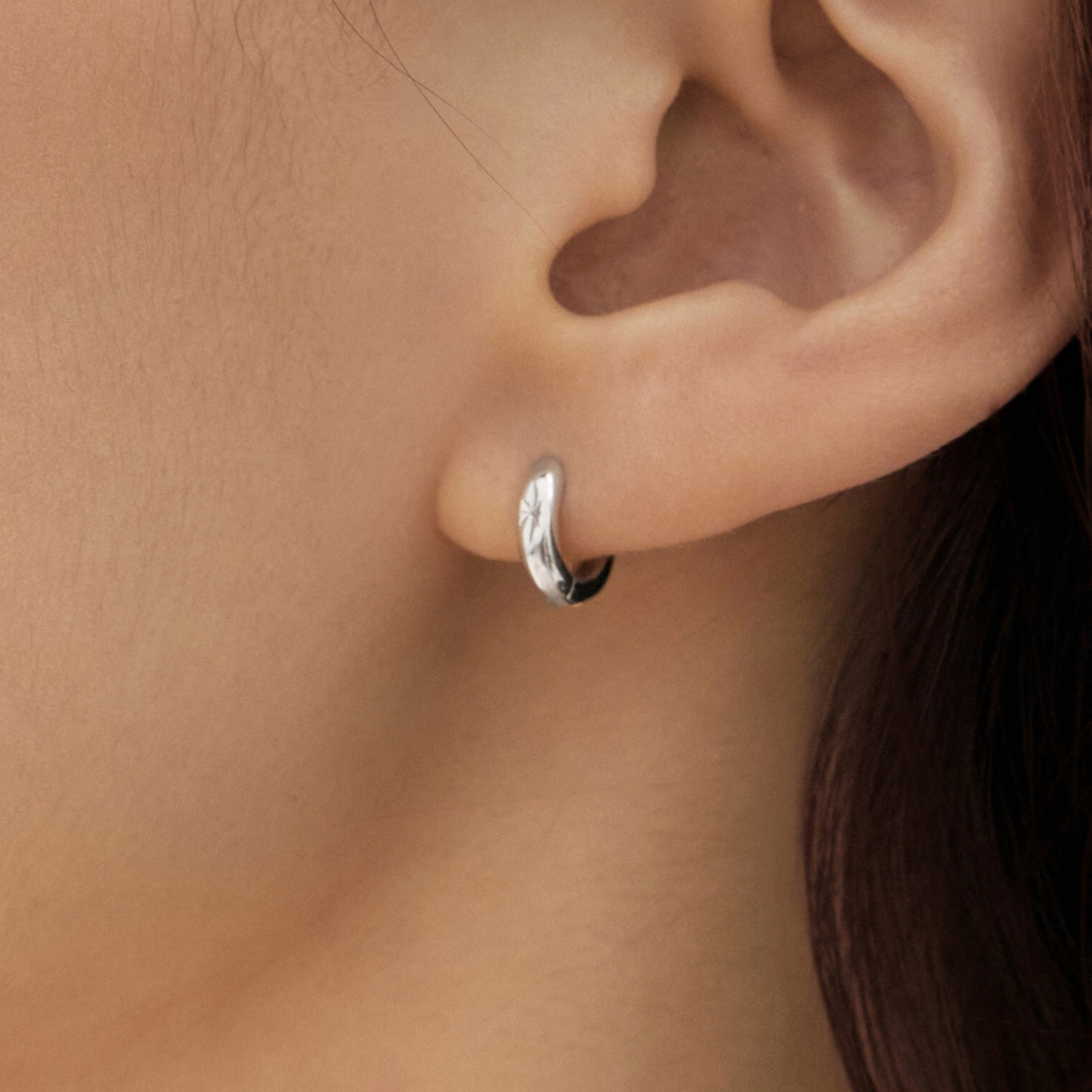 シルバースターセッティングウィアモンズワンタッチイヤリング / SIilver Star setting One-Touch Earrings