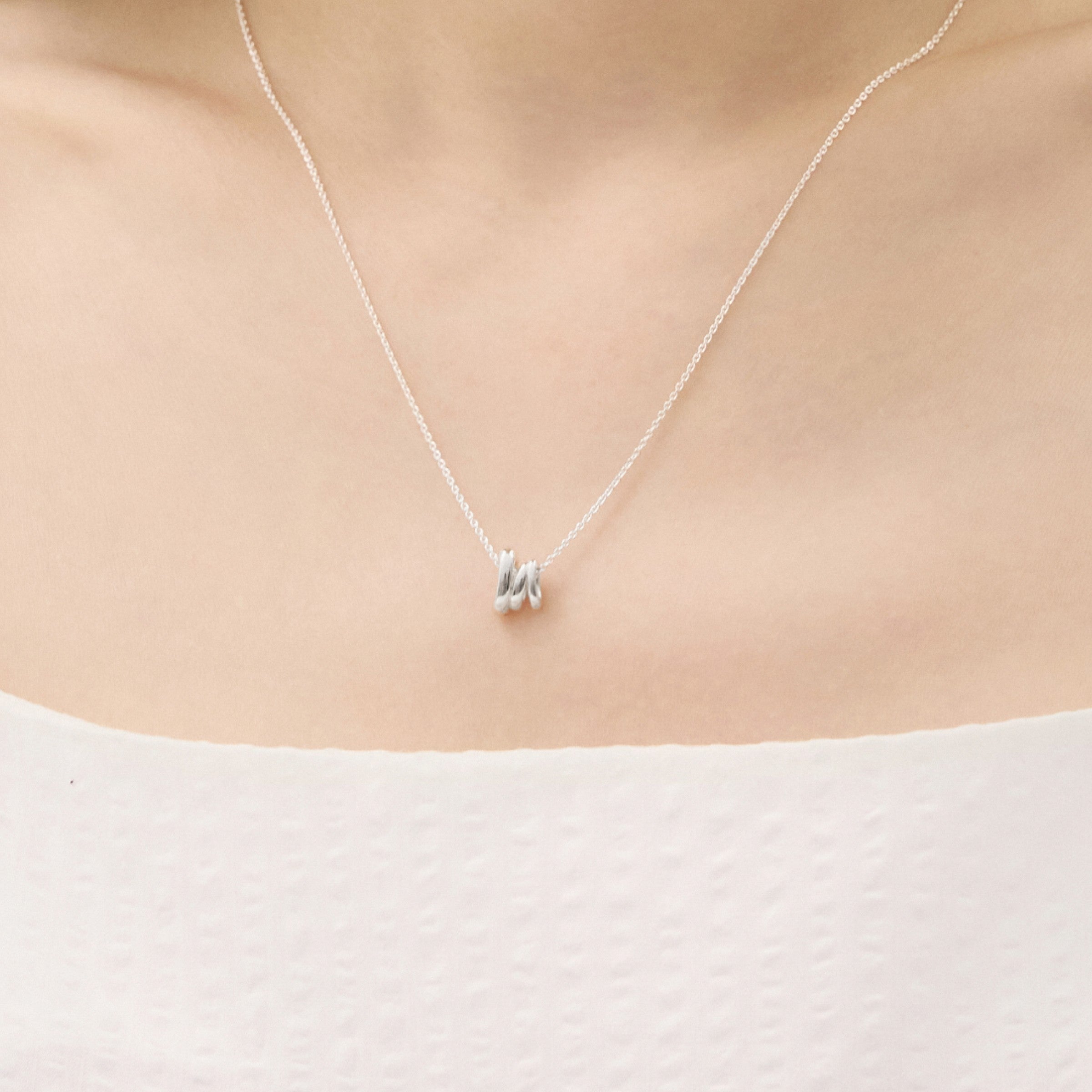 シルバーメルティングラインウィアモンズネックレス / Silver Melting line Necklace