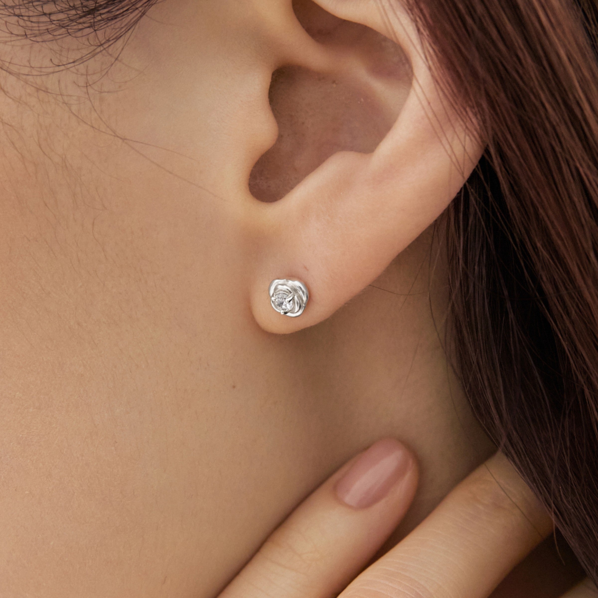 シルバーローズストーンウィアモンズイヤリング / Silver Rose Stone Earrings