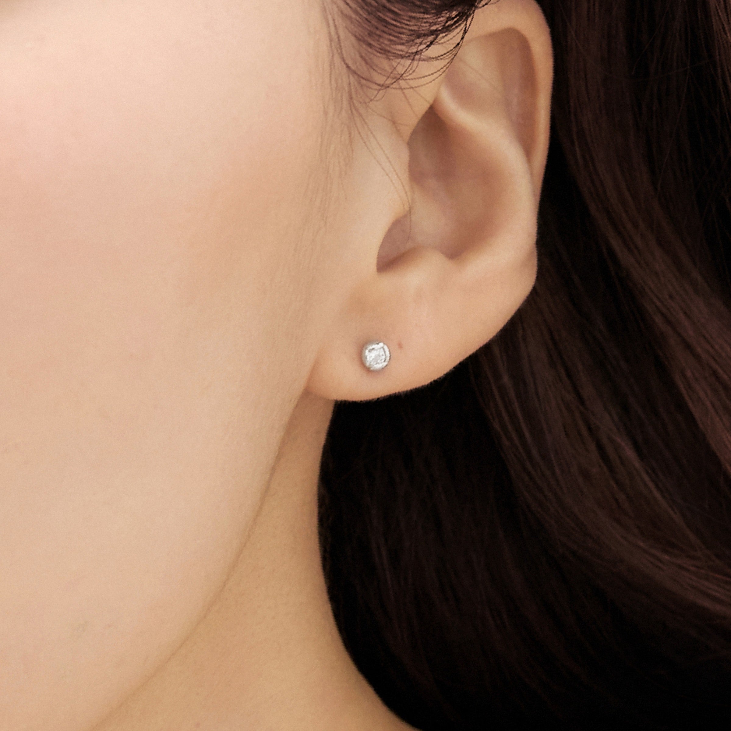 シルバーブルームストーンウィアモンズイヤリング / Silver Bloom Stone Earrings