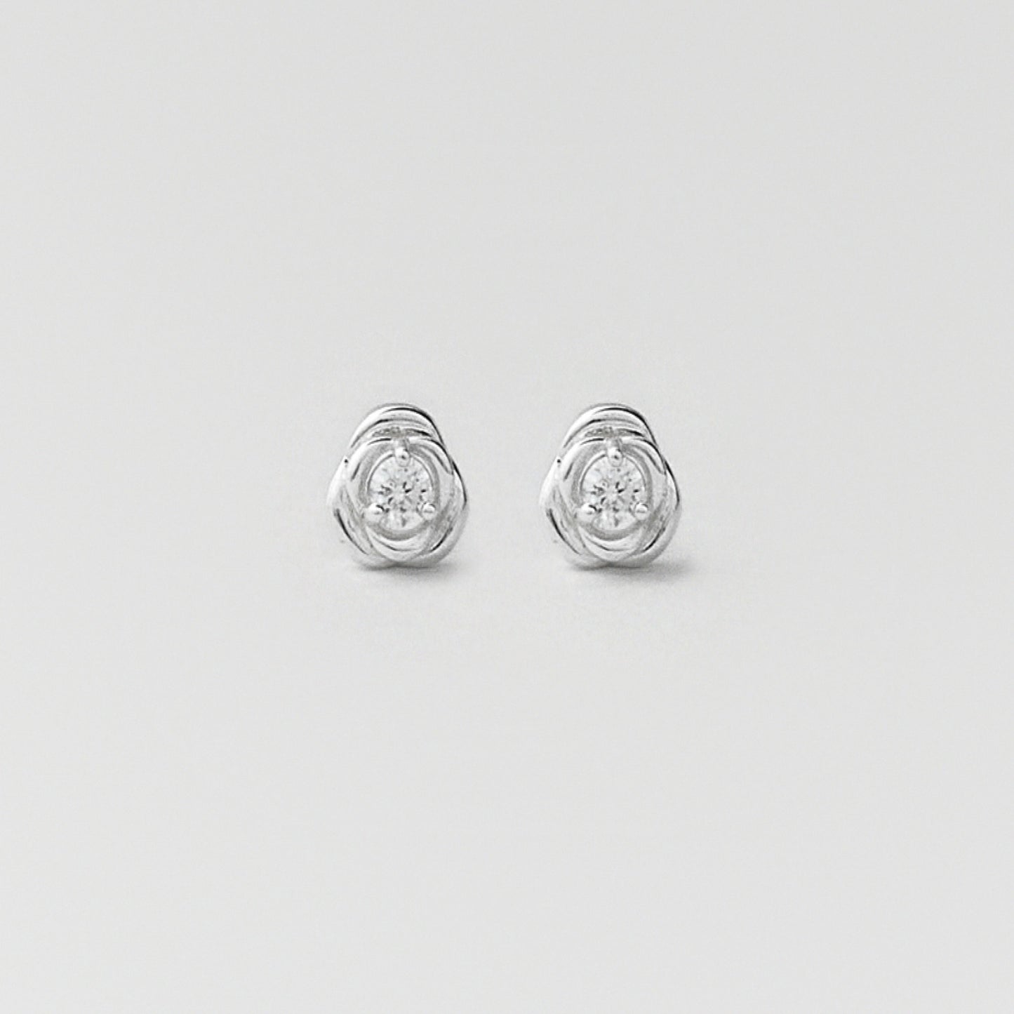 シルバーローズストーンウィアモンズイヤリング / Silver Rose Stone Earrings