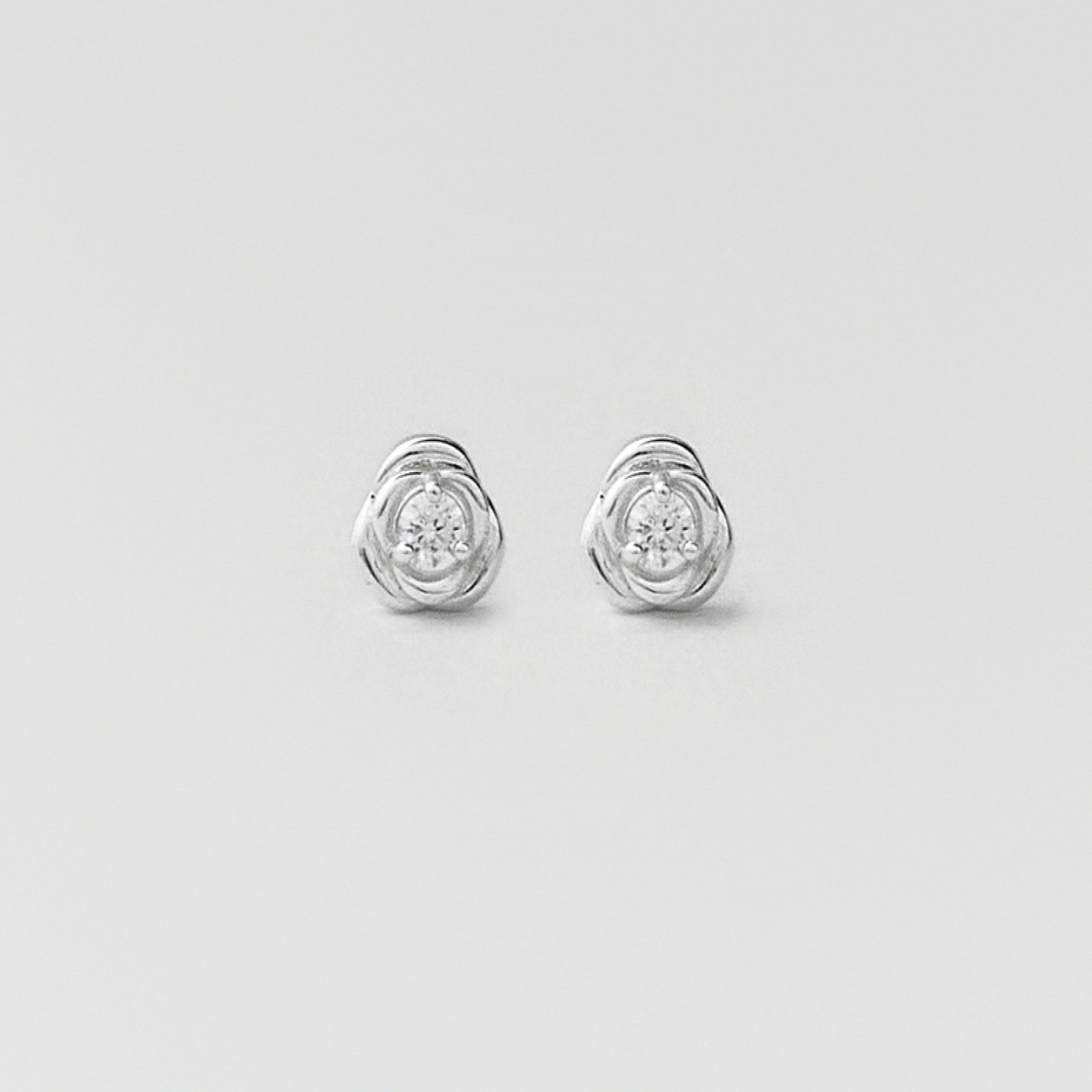 シルバーローズストーンウィアモンズイヤリング / Silver Rose Stone Earrings