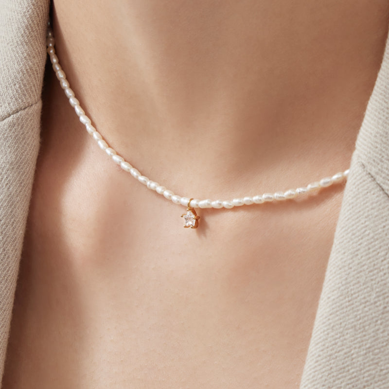 シルバー ライス パール スター ストーン ネックレス / Silver Rice Pearl Star Stone Necklace
