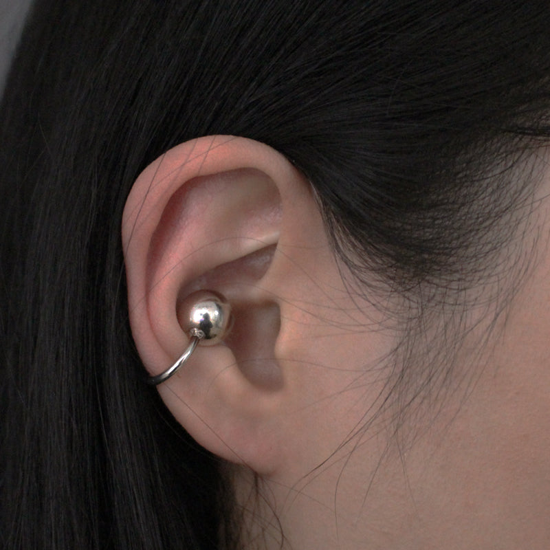 ボール イヤーカフ / Ball Ear Cuff