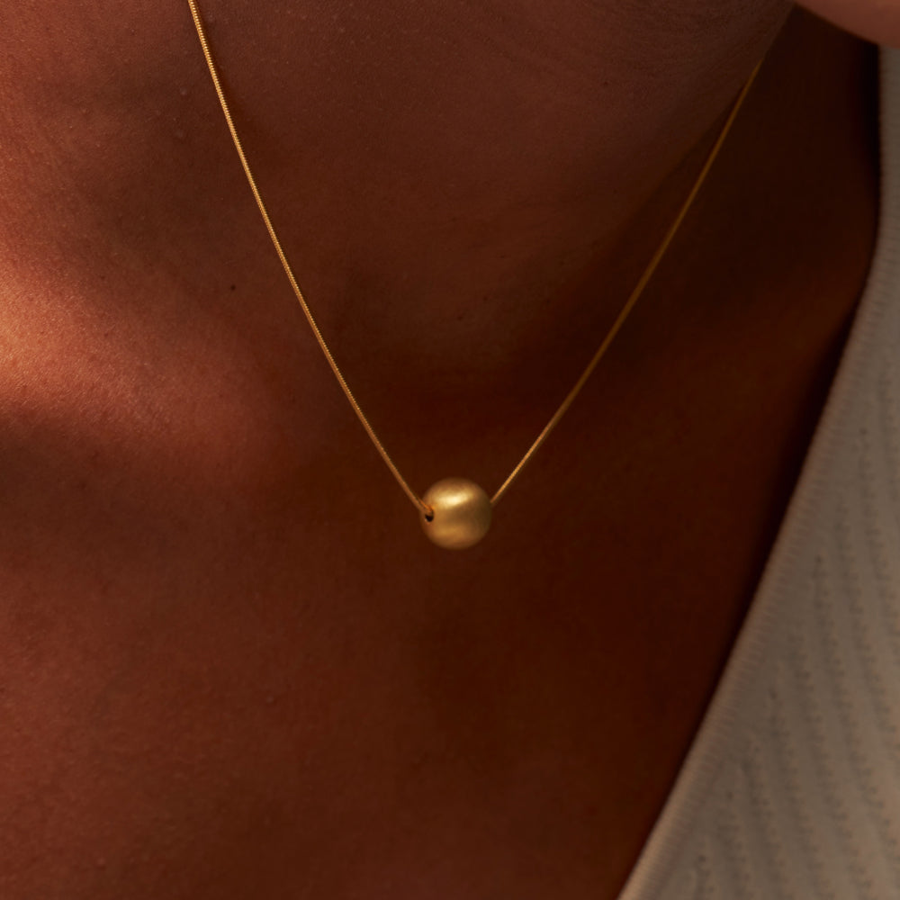 ボール スネーク ネックレス (マット ゴールド ボール) / Ball Snake Necklace (Matt Gold Ball)
