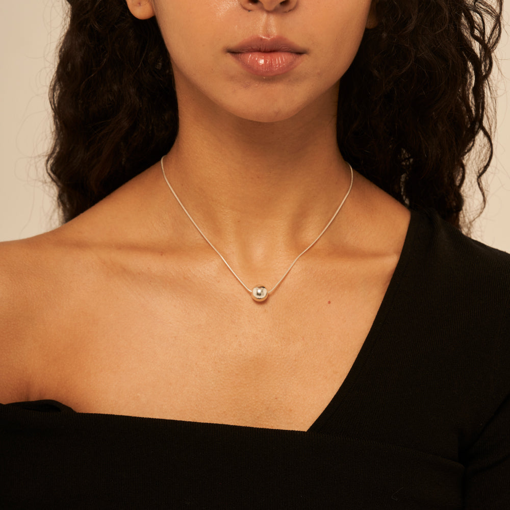 ボール スネーク ネックレス シルバー (シルバー ボール) / Ball Snake Necklace (Glossy Silver Ball)