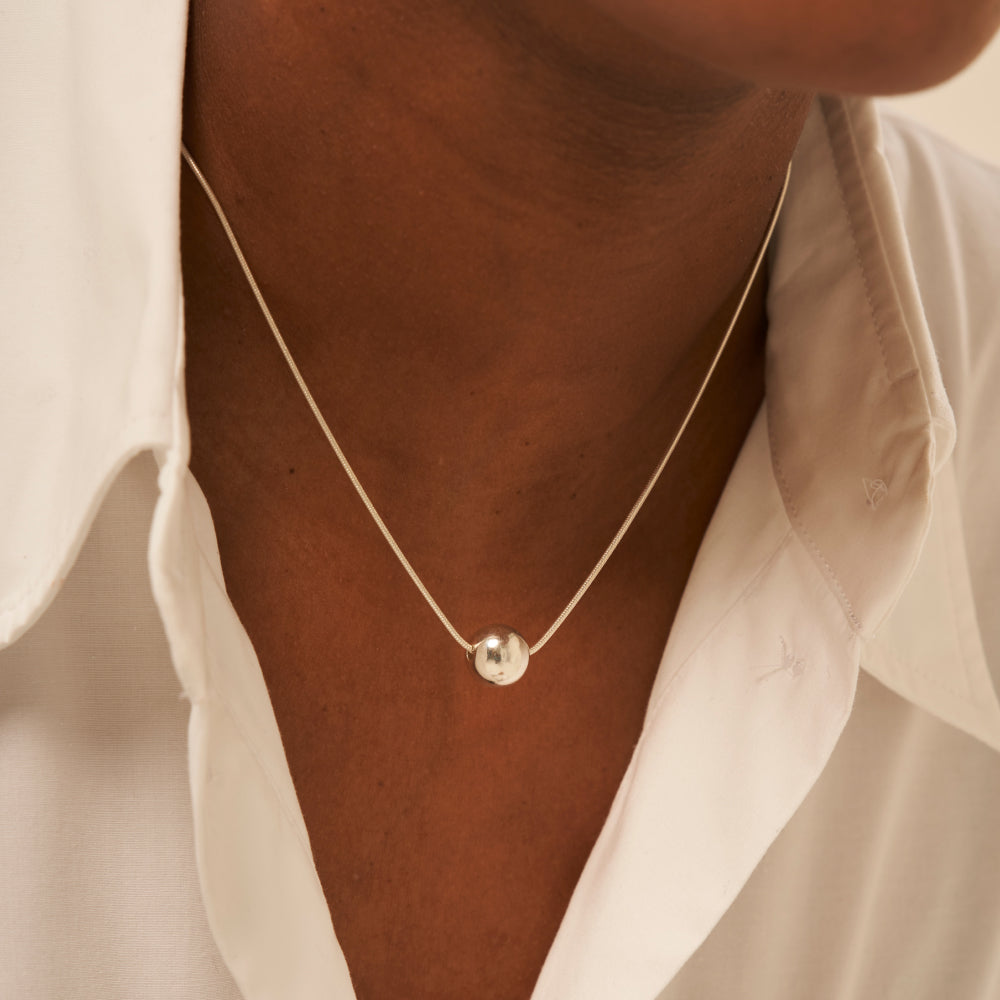 ボール スネーク ネックレス シルバー (シルバー ボール) / Ball Snake Necklace (Glossy Silver Ball)