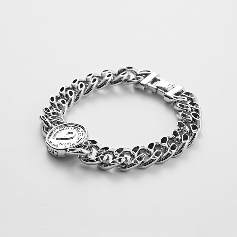 RE-CO'DE No.5 ホローコインブレスレット:ホワイト / RE-CO'DE NO.5 HOLLOW COIN BRACELET - WHITE