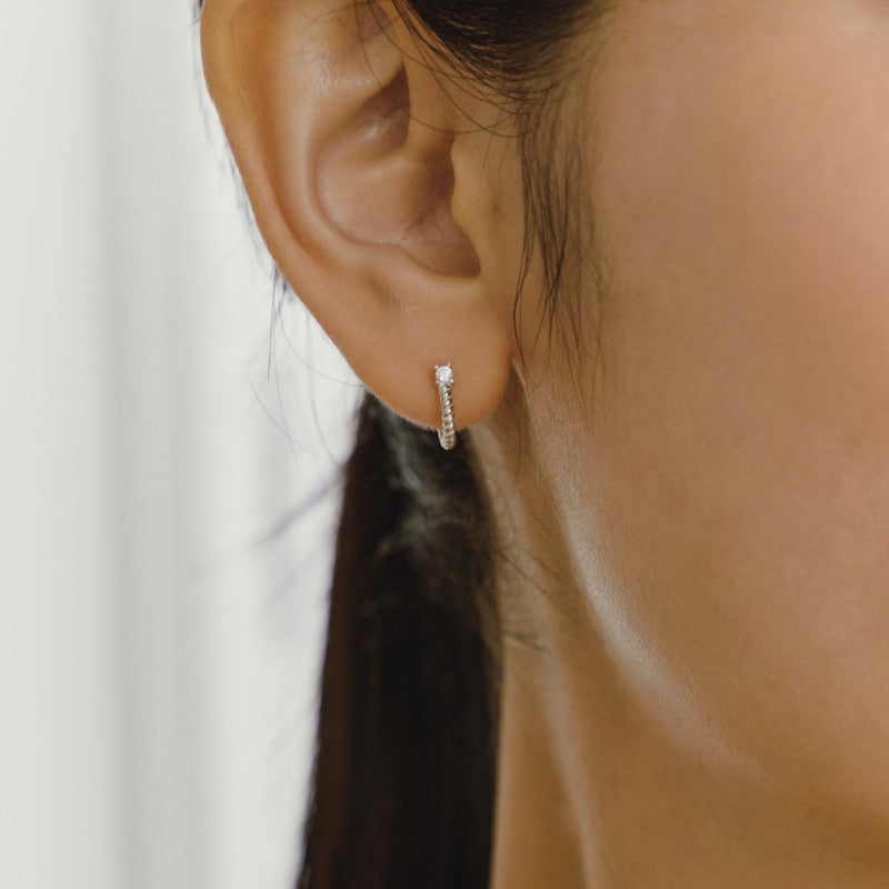 シルバー ツイスト スタッド ピアス / Silver Twist Stud Earrings