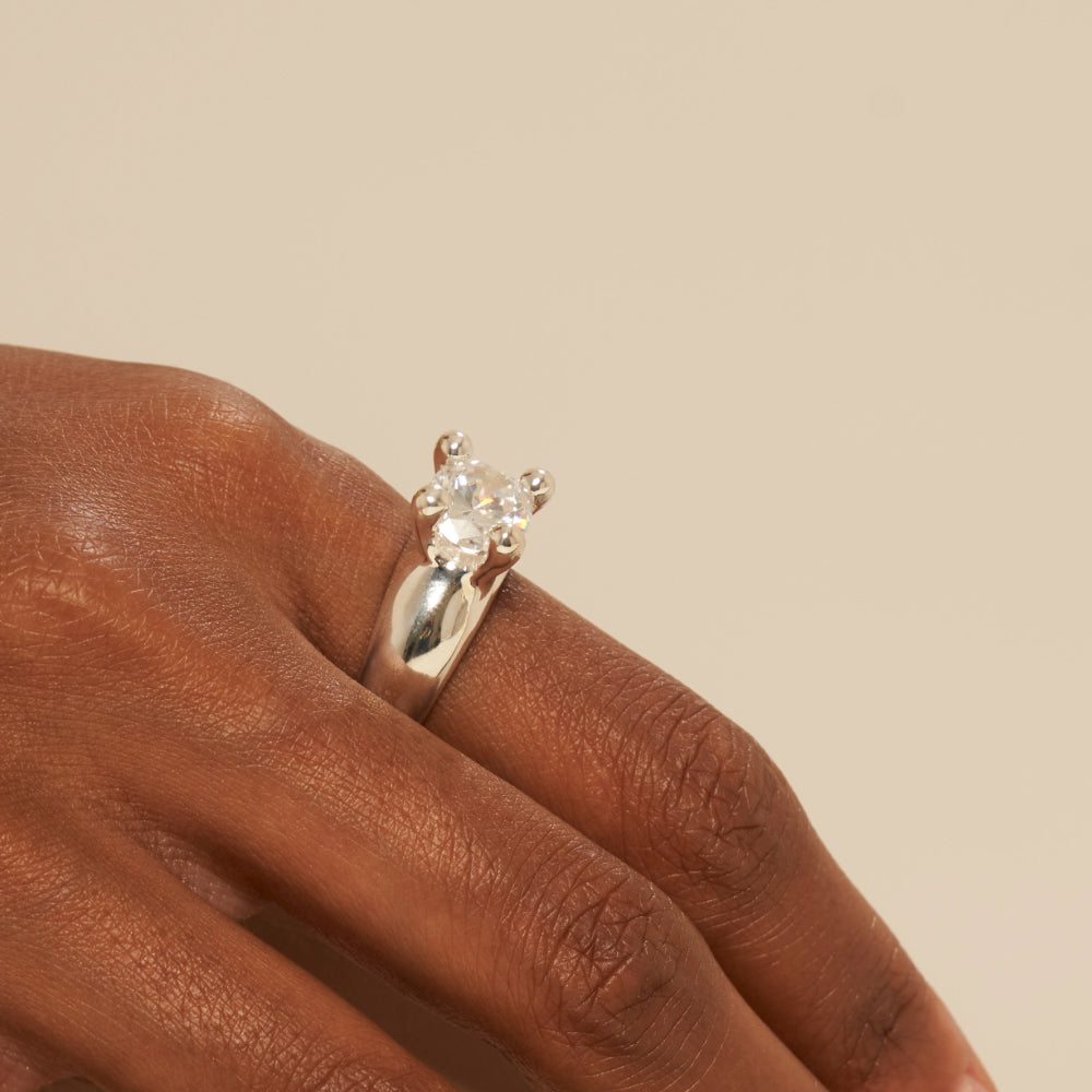 マッシュルーム リング:シルバー & ホワイト / mushroom ring (Silver & White)