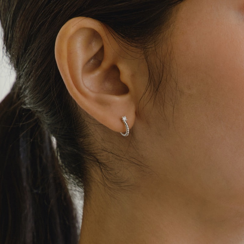 シルバー ツイスト スタッド ピアス / Silver Twist Stud Earrings