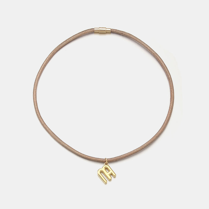 FAVO-LIT シグニチャー グリッター レザー ネックレス:ベージュ / FAVO-LIT SIGNATURE GLITTER LEATHER NECKLACE - BG